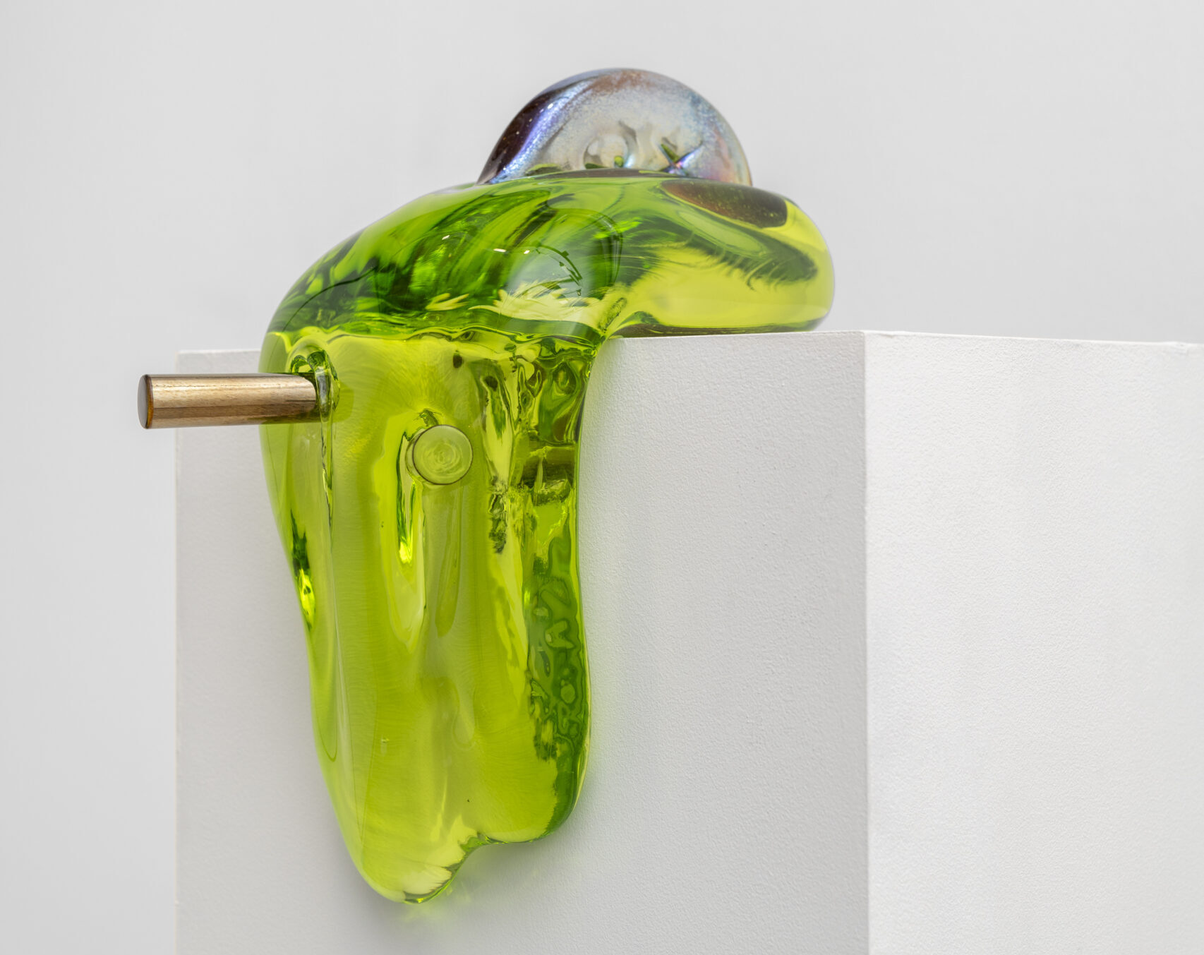 Libby Heaney, and it oozed out the machine, 2022, Hard-sculpted Glass, 27 x 12 x 25.5 cm, 10 5_8 x 4 3_4 x 10 in courtesy of Gazelli 5